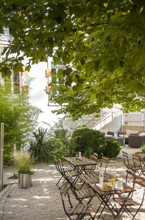 Hotel Des Capucins Le Puy-en-Velay Exterior photo