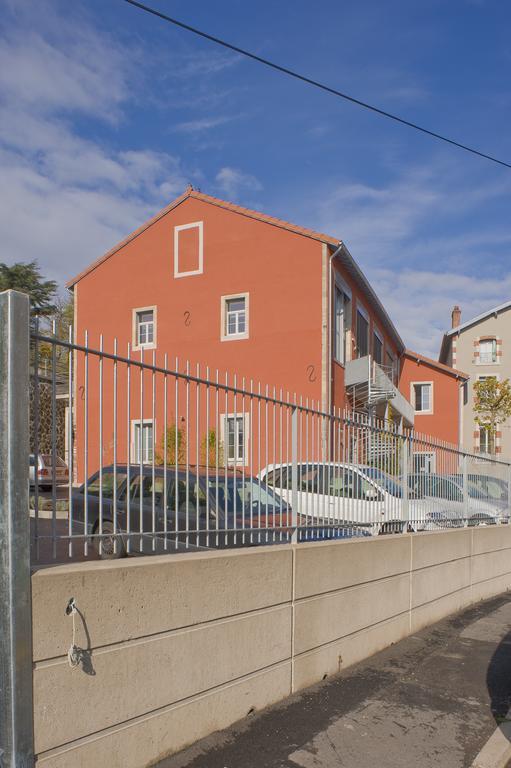 Hotel Des Capucins Le Puy-en-Velay Exterior photo